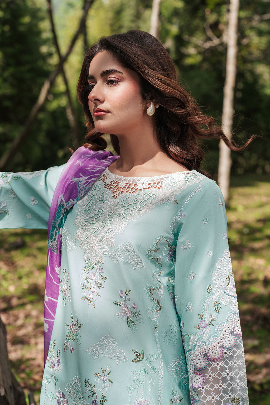 AL-105